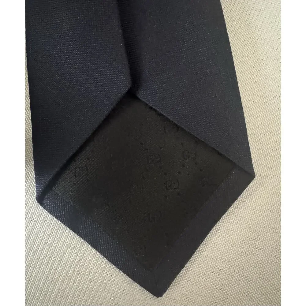 NWT Gucci Panther Appliquéd Silk & Wool Blend Navy Blue Underknot Tie $250.00